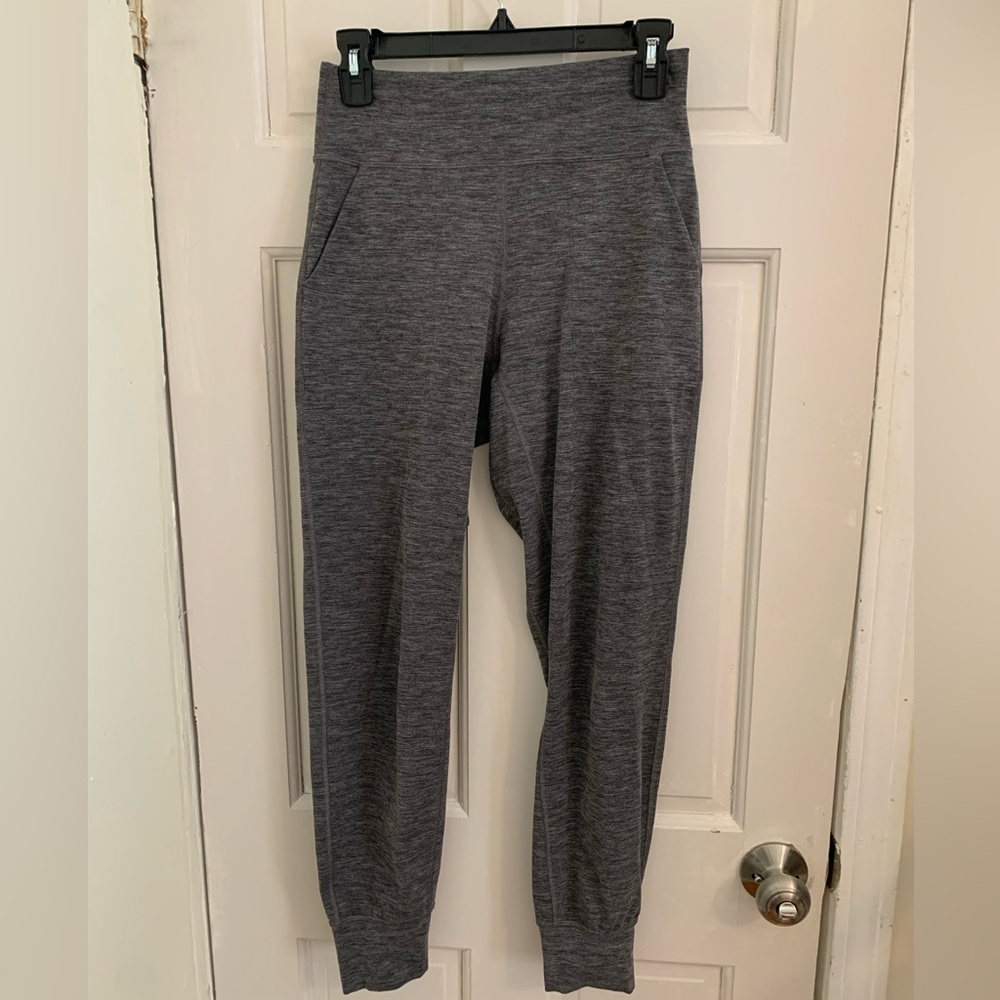 Lululemon Align Jogger 28" Heathered Black Size 6 - Picture 3 of 5